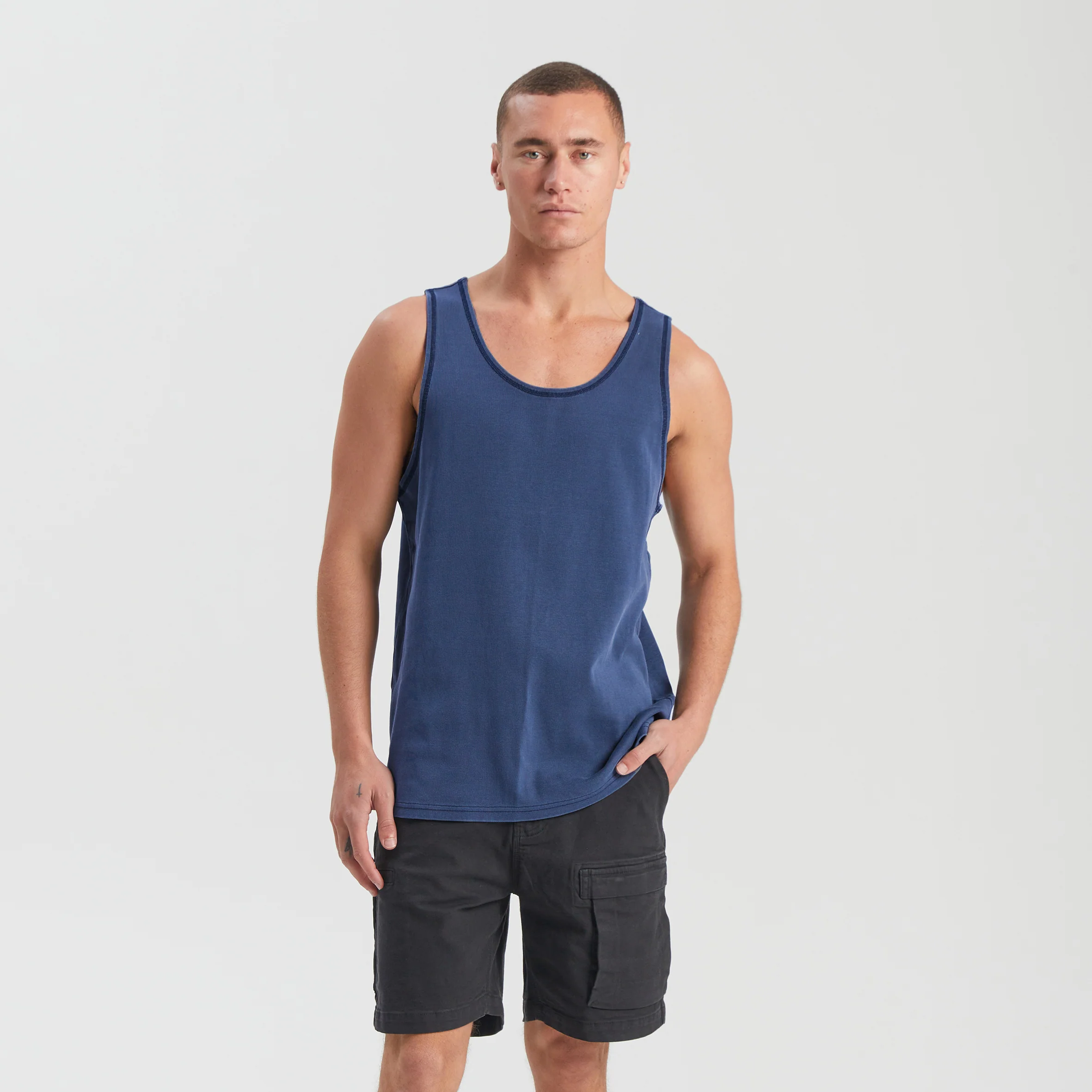 TRADE TANK - Image 3