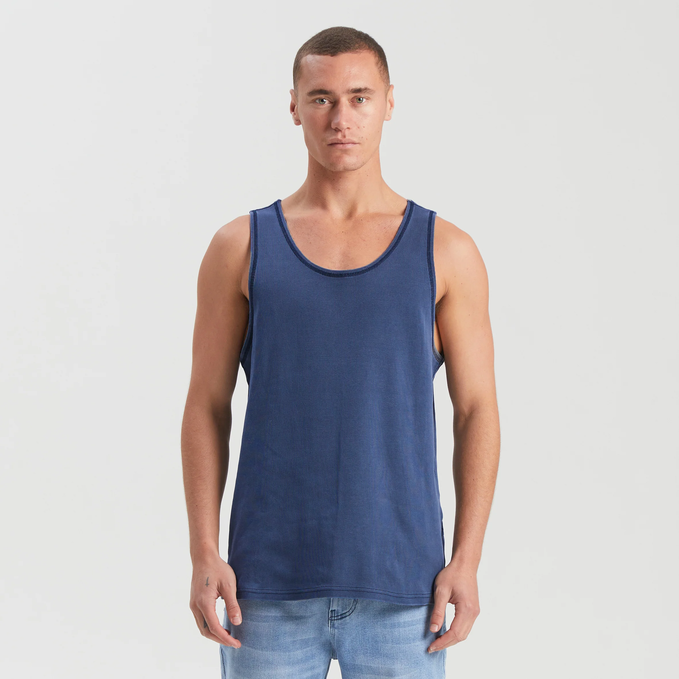 TRADE TANK - Image 5
